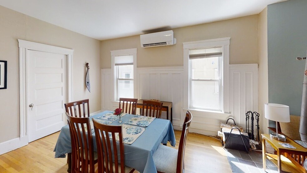 Building Photo - 307 Tappan St