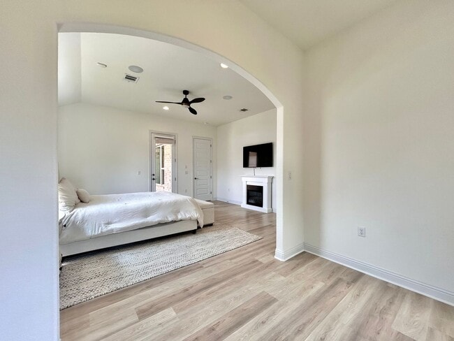 Building Photo - Welcome to Caliterra – Hill Country Luxury...