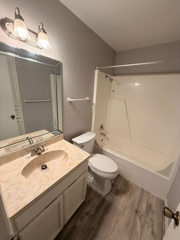 Building Photo - 5149 Middlecoff Cir