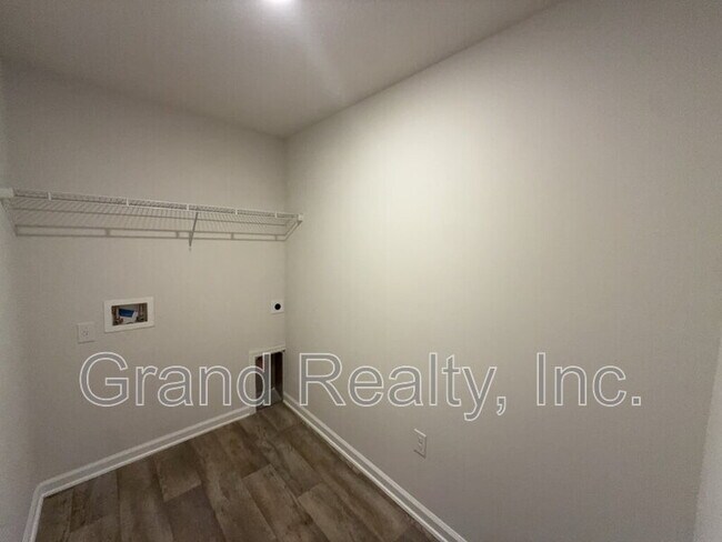 Building Photo - 4633 Integrity Ct