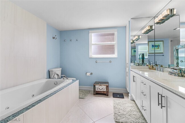 Building Photo - 10701 Gulf Shore Dr