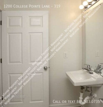 Building Photo - 1200 College Pointe Ln