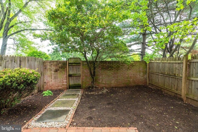 Building Photo - 12707 Harborview Ct