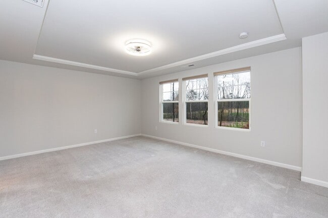 Building Photo - Move In Ready Three Bedroom Home!