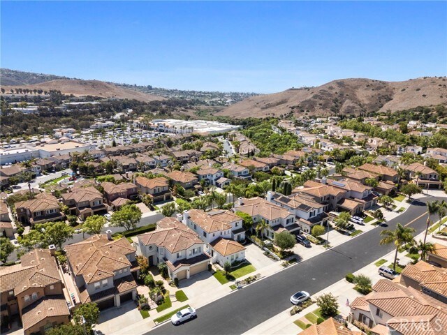 Building Photo - 55 Via Sonrisa