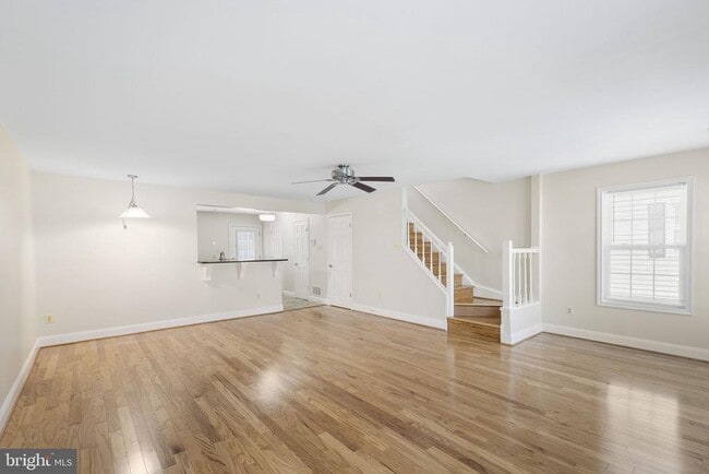 Building Photo - 124 Barnsfield Ct