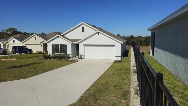 Building Photo - Spacious 4BR Golf Course Home in Beverly H...