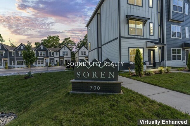 Building Photo - 700 N Dupont Ave