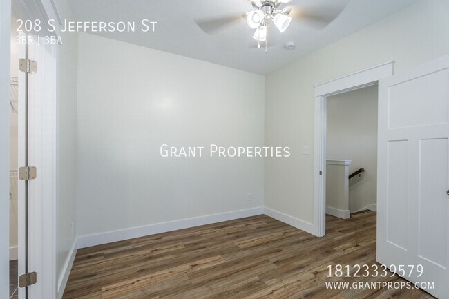 Building Photo - 208 S Jefferson St