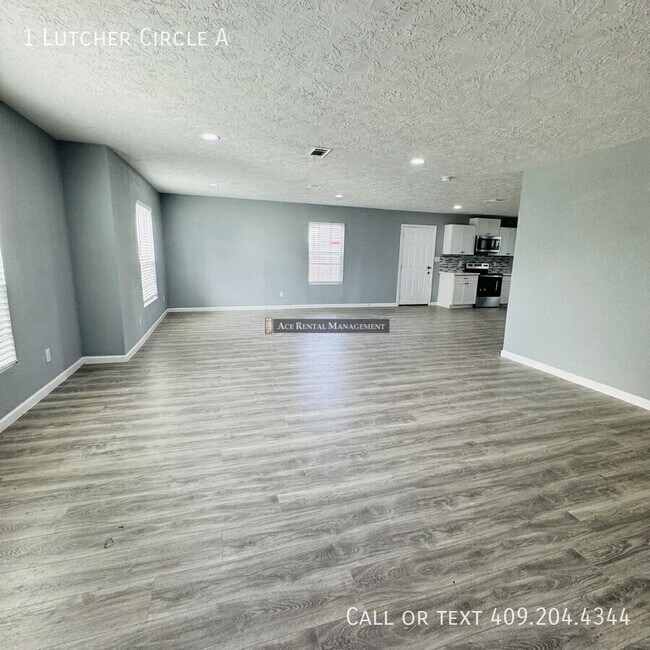 Building Photo - 1 Lutcher Circle A