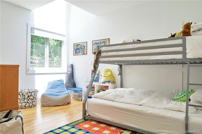 Building Photo - 194 Pleasant Ridge Rd