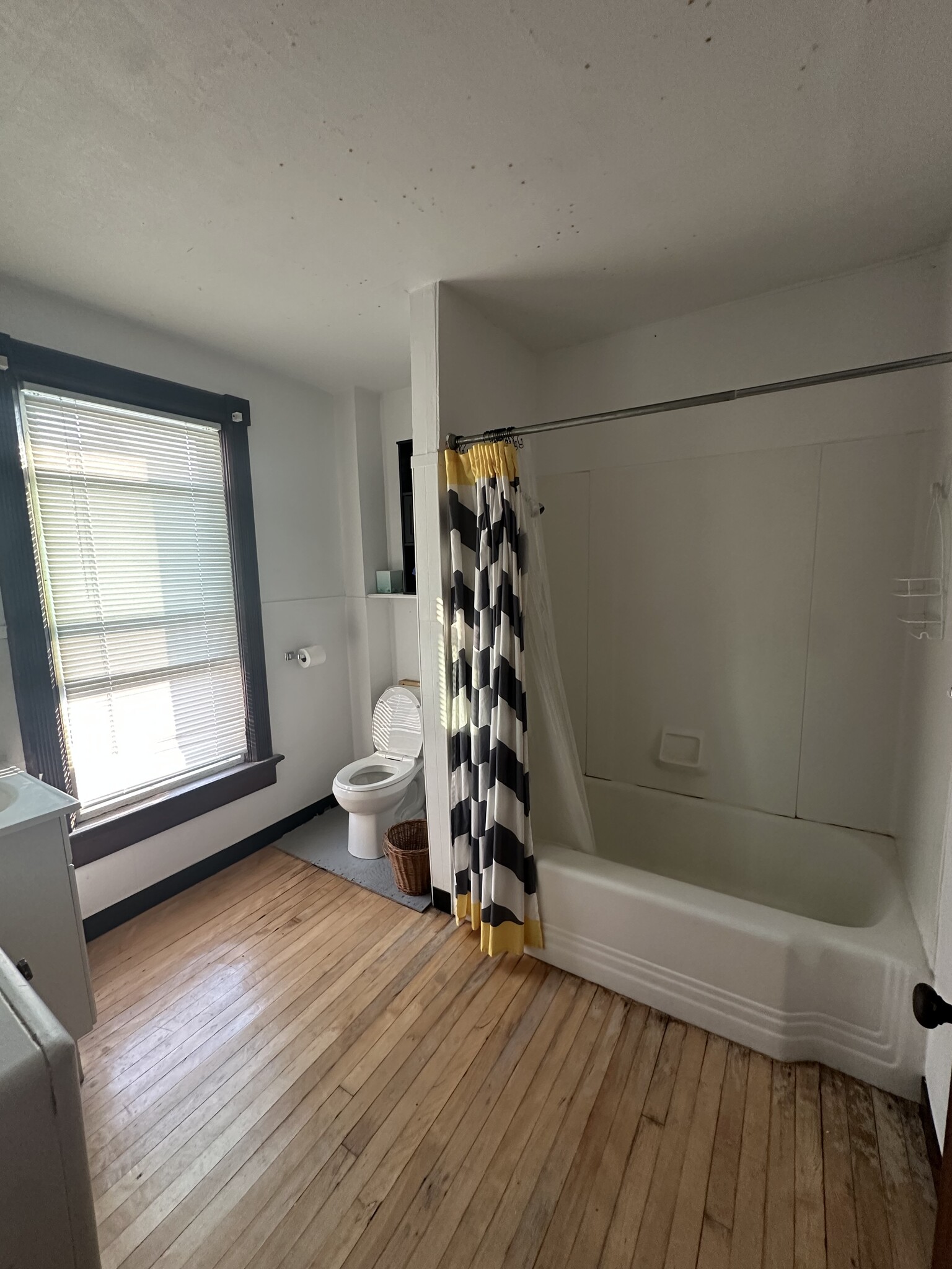 Upstairs Apartment- Full Bathroom - 50 Main St