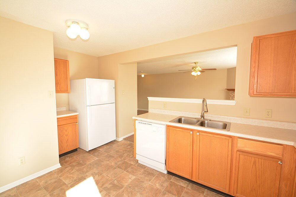 Building Photo - 911 Bentgrass Dr