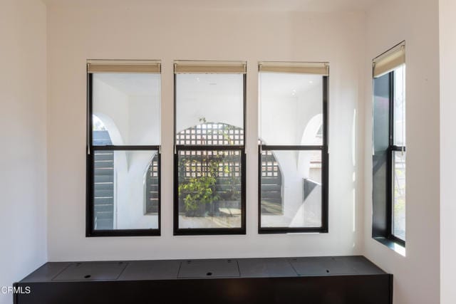 Building Photo - 5150 Loleta Ave