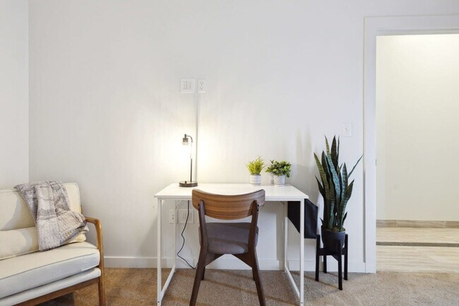 Building Photo - 111 State St