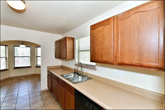 Building Photo - 11613 Ochre Bluff Ln