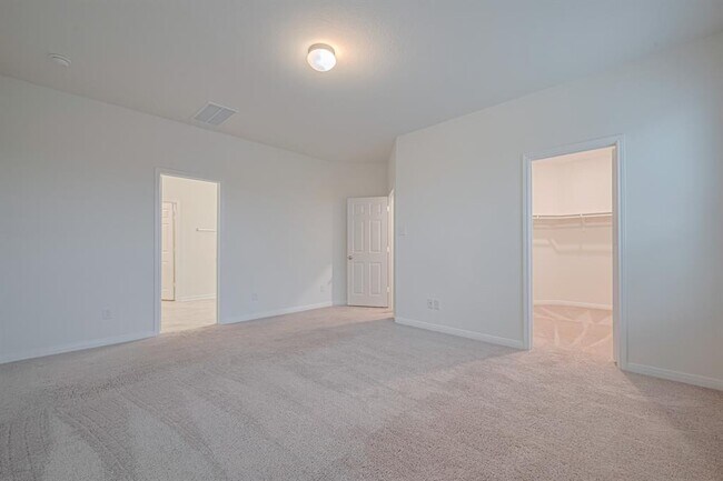 Building Photo - 5727 Texas Sage Dr