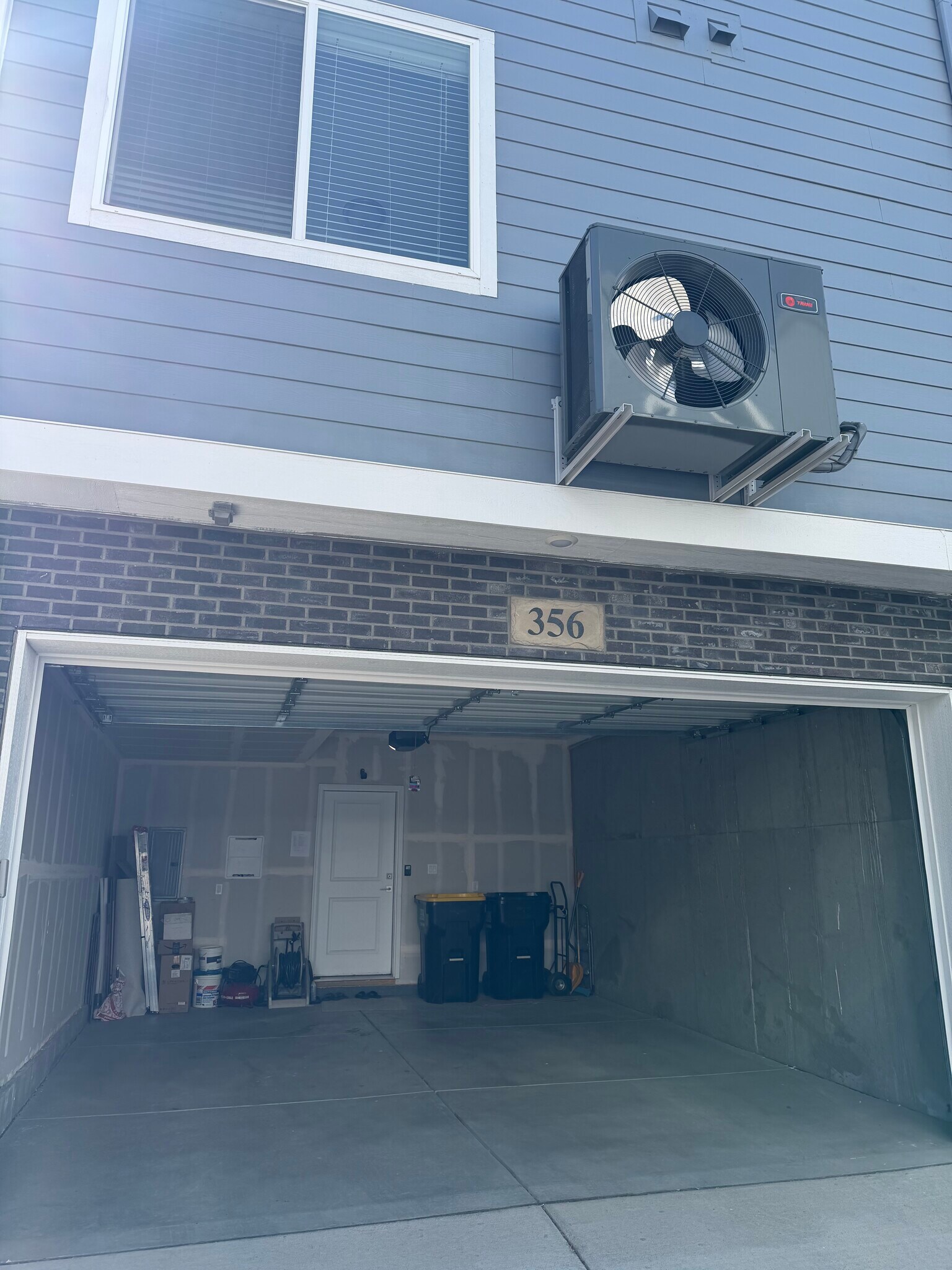 Building Photo - 356 Geneva St