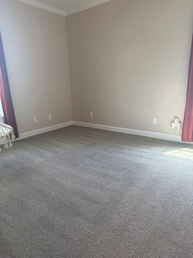 Building Photo - 3 Bed/2 Bath with Bonus Room in CBA Schools