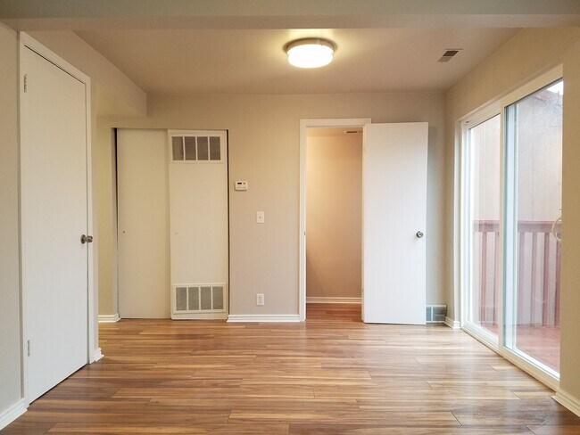 Building Photo - 7942 Chadbourne Dr