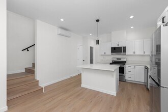 Building Photo - Brand New Build!