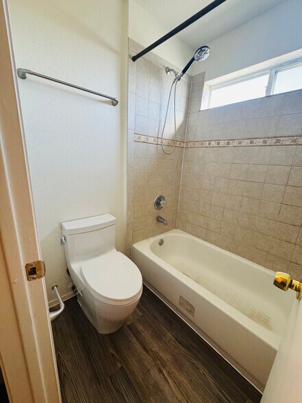 Building Photo - 1141 Ranger St