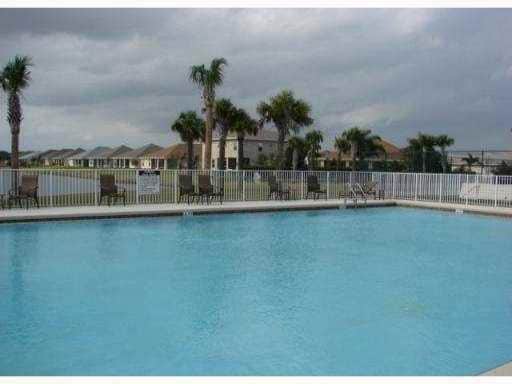 Building Photo - 552 Calamondin Way SW