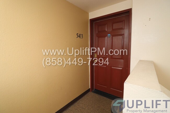 Building Photo - $1000 off 1st months rent  3-Bed Apartment