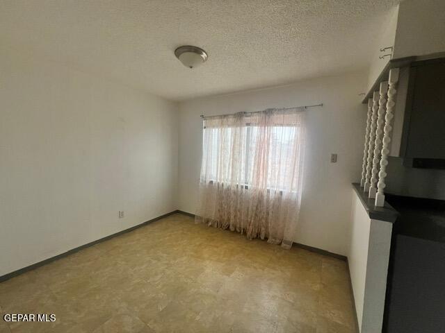 Building Photo - 1590 Hartsdale Dr