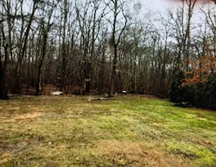 Building Photo - 328 Tickle Rd