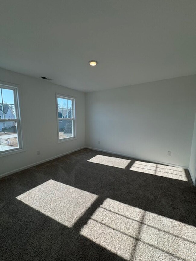 Building Photo - 2008 Red Woodpeckers Ct