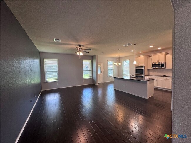 Building Photo - 1310 Stonewall Ridge