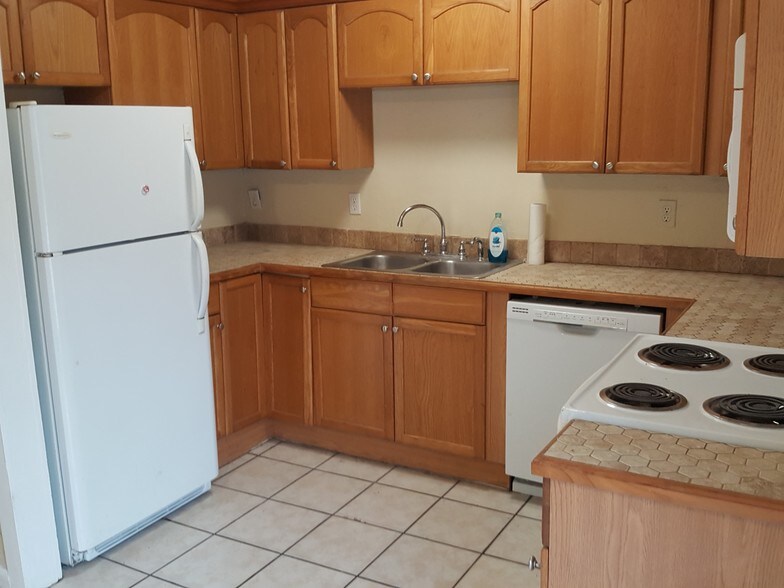 Building Photo - 104 Prince Ave