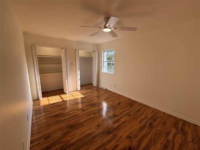 Building Photo - 4701 Sagebrush Cir
