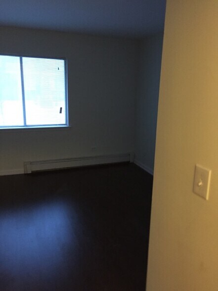 Building Photo - 920 Jonathon Ct