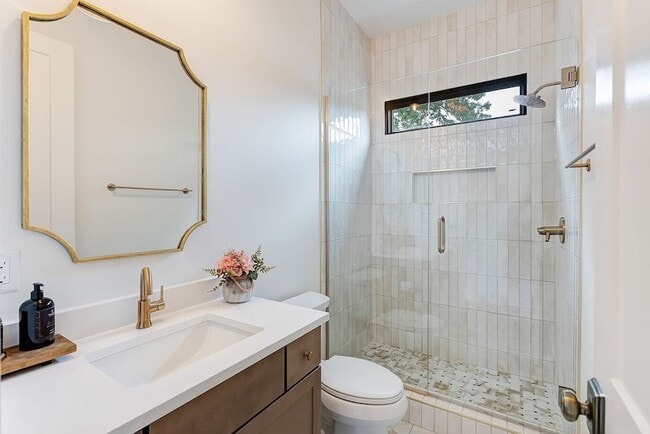 Building Photo - 3733 Estes Rd