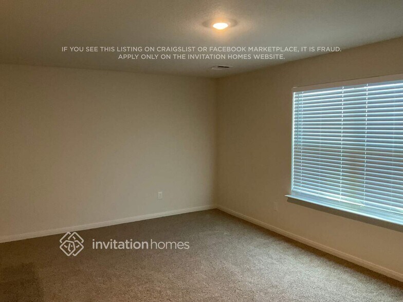 Building Photo - 10025 Pilot Pl