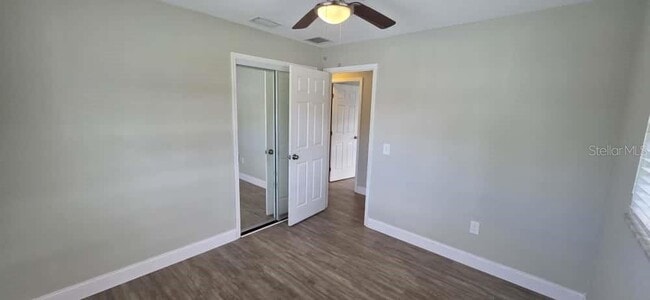 Building Photo - 105 Blue Heron Ln