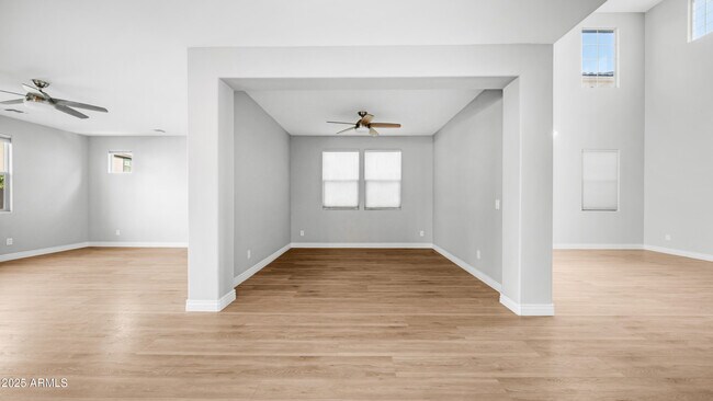 Building Photo - 4349 S Helix