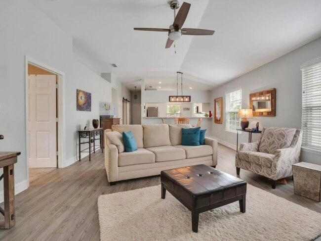 Building Photo - 9405 Windam Way