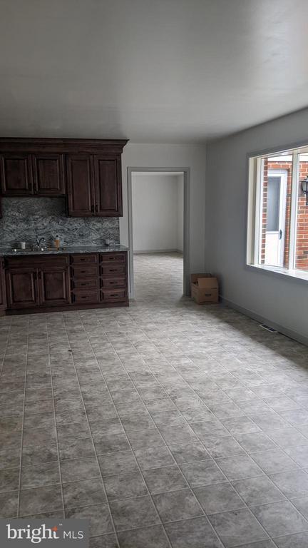 Building Photo - 594 Truce Rd