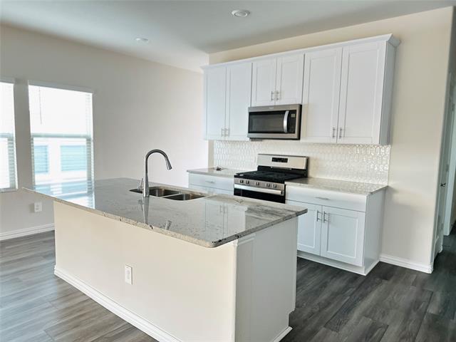 Building Photo - 205 Travine Dr