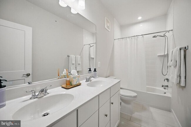 Building Photo - 44623 Wolfhound Sq