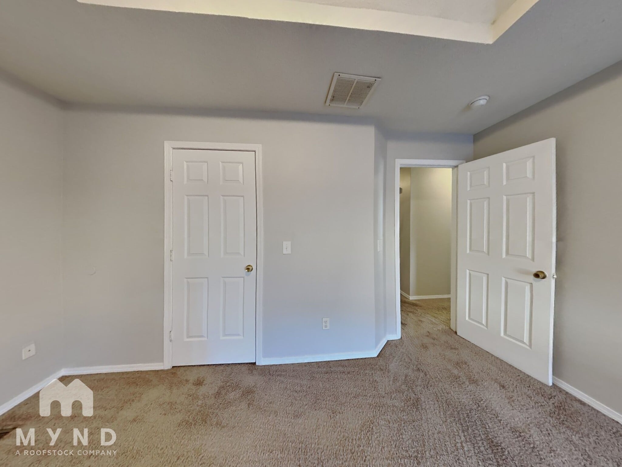 Building Photo - 3945 W Maple St