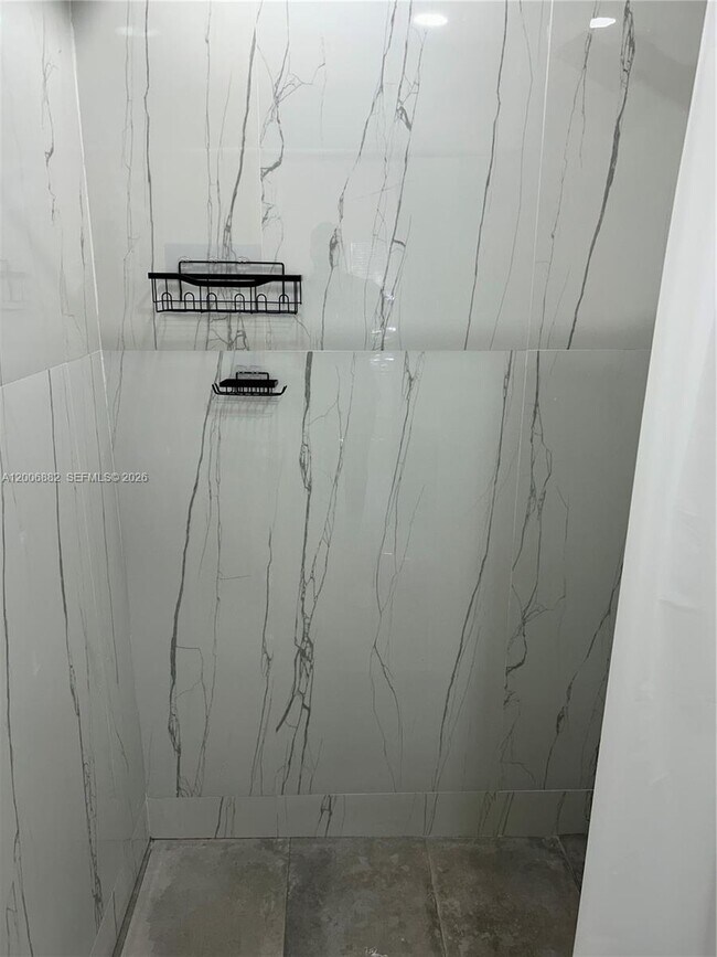 Building Photo - 1631 NW 29th Ave