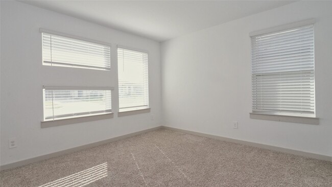 Building Photo - 28910 Yukon River Ct