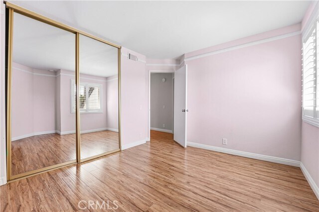 Building Photo - 51 Greenmoor