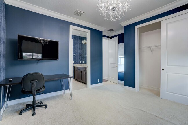 Building Photo - 131 Carmela Ct