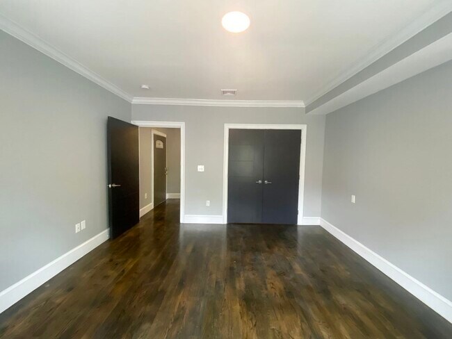 Building Photo - 444 Sumner St