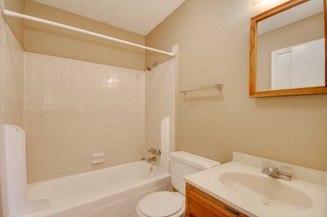 Building Photo - 608 Jack Warner Pkwy